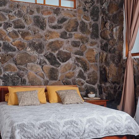 פוארטו בקריסו מורנו Hotel Pimampiro מראה חיצוני תמונה