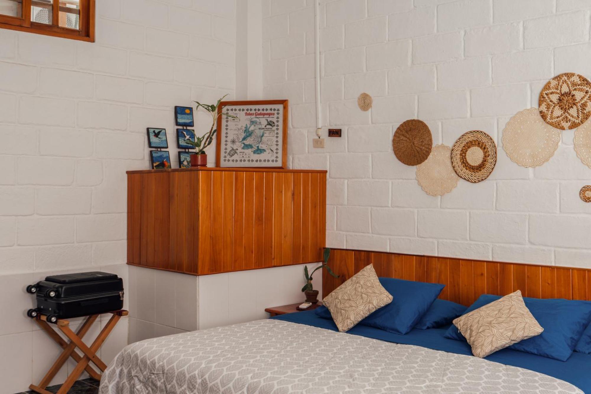 פוארטו בקריסו מורנו Hotel Pimampiro מראה חיצוני תמונה